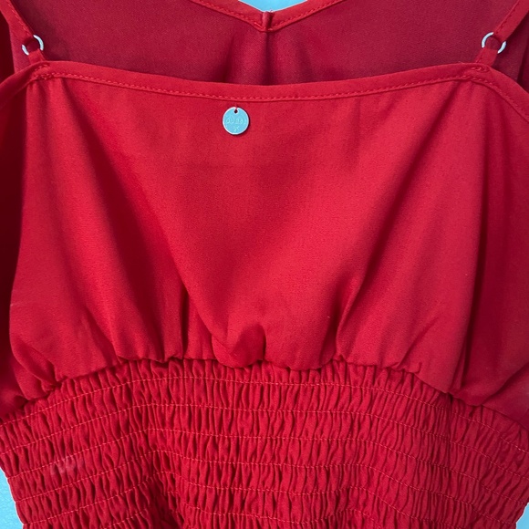 NEW Guess Red Smocked Crop Top - Picture 7 of 7